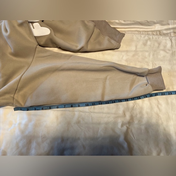 White Fox Vol.3 Women’s Hoodie Pullover Color Moon Sweatshirt Size M/L - Picture 9 of 14